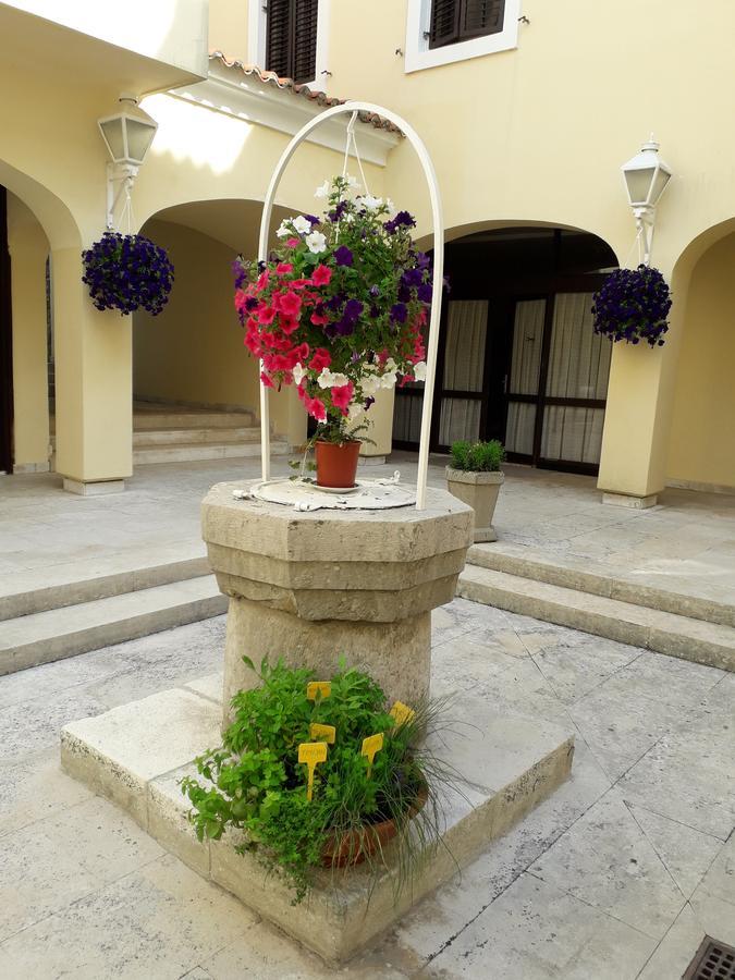 Apartments And Rooms Haludovo - Ribarsko Selo 马林斯卡 外观 照片