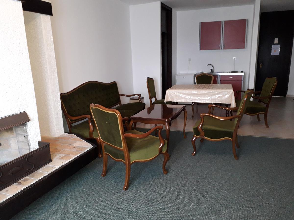 Apartments And Rooms Haludovo - Ribarsko Selo 马林斯卡 外观 照片