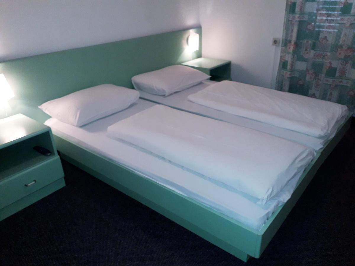 Apartments And Rooms Haludovo - Ribarsko Selo 马林斯卡 外观 照片
